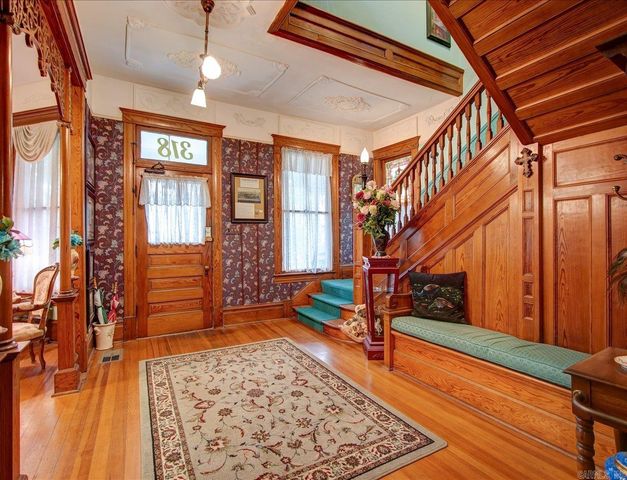 318 Quapaw Avenue, Hot Springs, AR 71901
