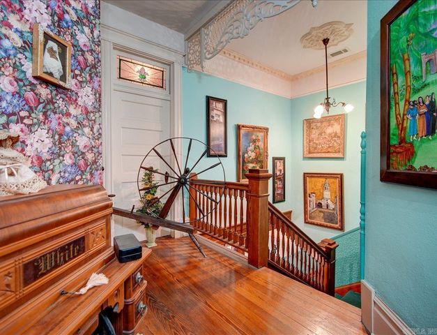 318 Quapaw Avenue, Hot Springs, AR 71901
