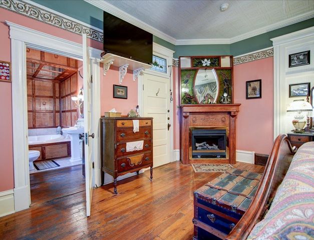 318 Quapaw Avenue, Hot Springs, AR 71901