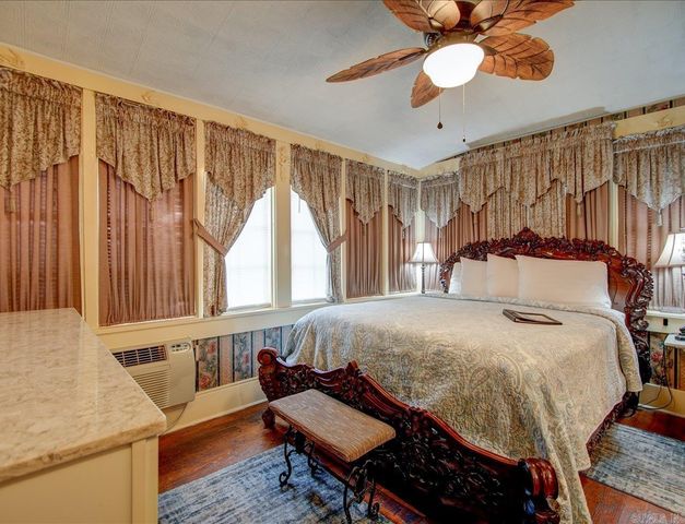 318 Quapaw Avenue, Hot Springs, AR 71901