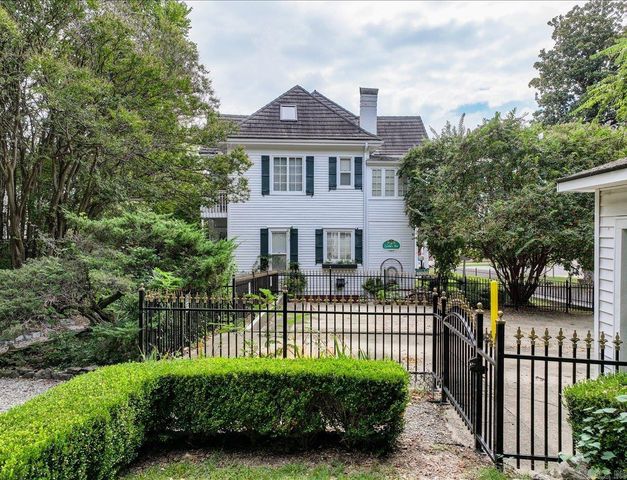 318 Quapaw Avenue, Hot Springs, AR 71901