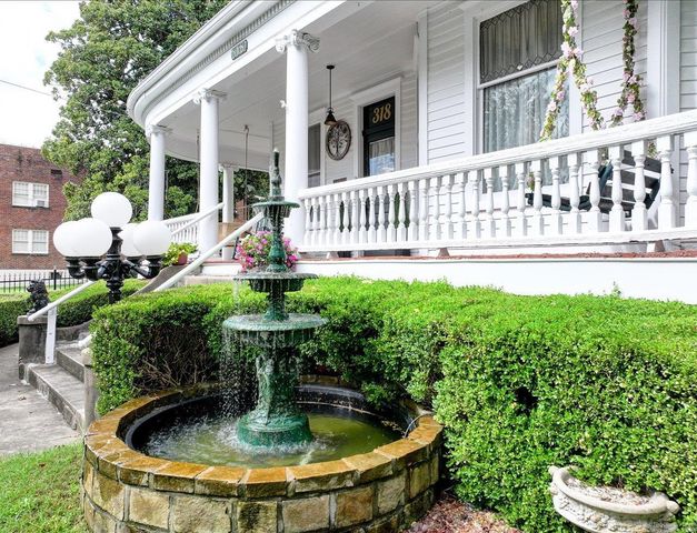 318 Quapaw Avenue, Hot Springs, AR 71901
