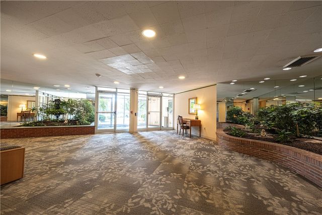 4625 Fifth Avenue 609, Oakland, PA 15213