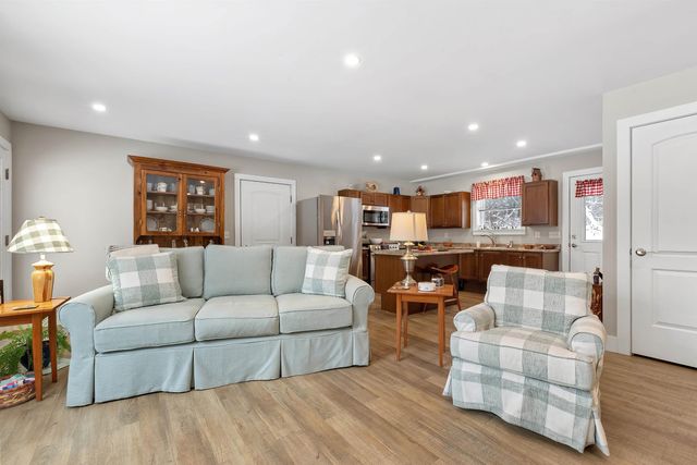 30 Pine Street, Newport, NH 03773