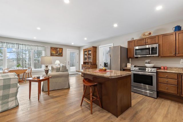 30 Pine Street, Newport, NH 03773