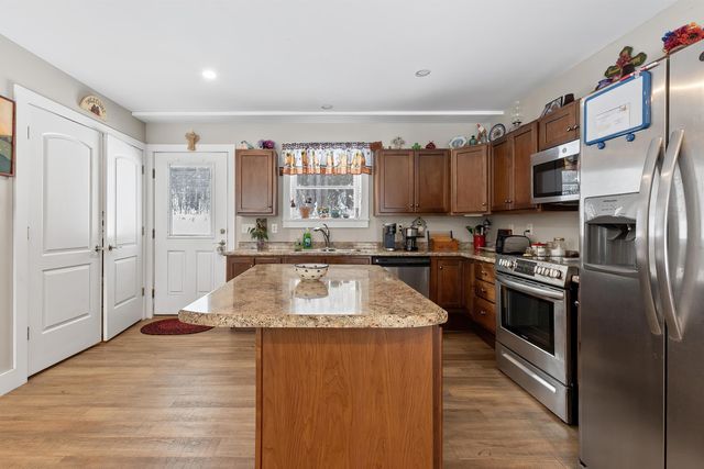 30 Pine Street, Newport, NH 03773