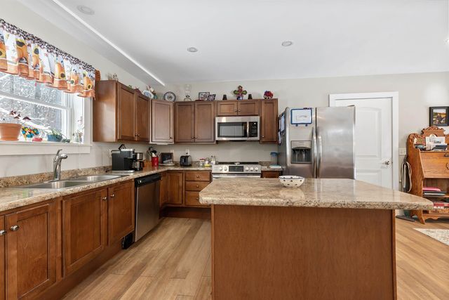 30 Pine Street, Newport, NH 03773