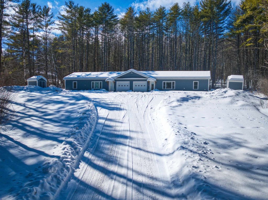 30 Pine Street, Newport, NH 03773