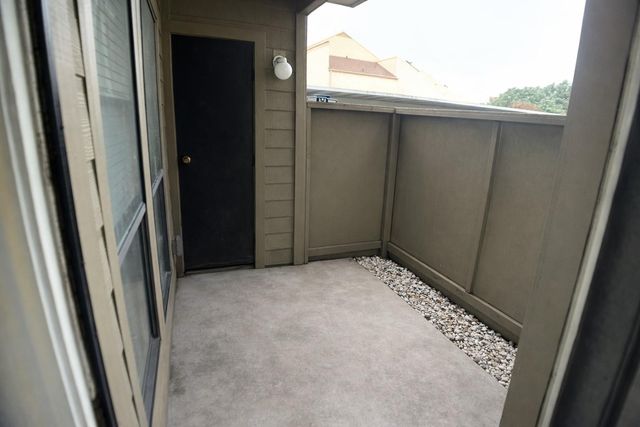 10049 Westpark Drive 111, Houston, TX 77042