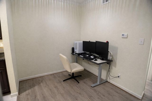 10049 Westpark Drive 111, Houston, TX 77042