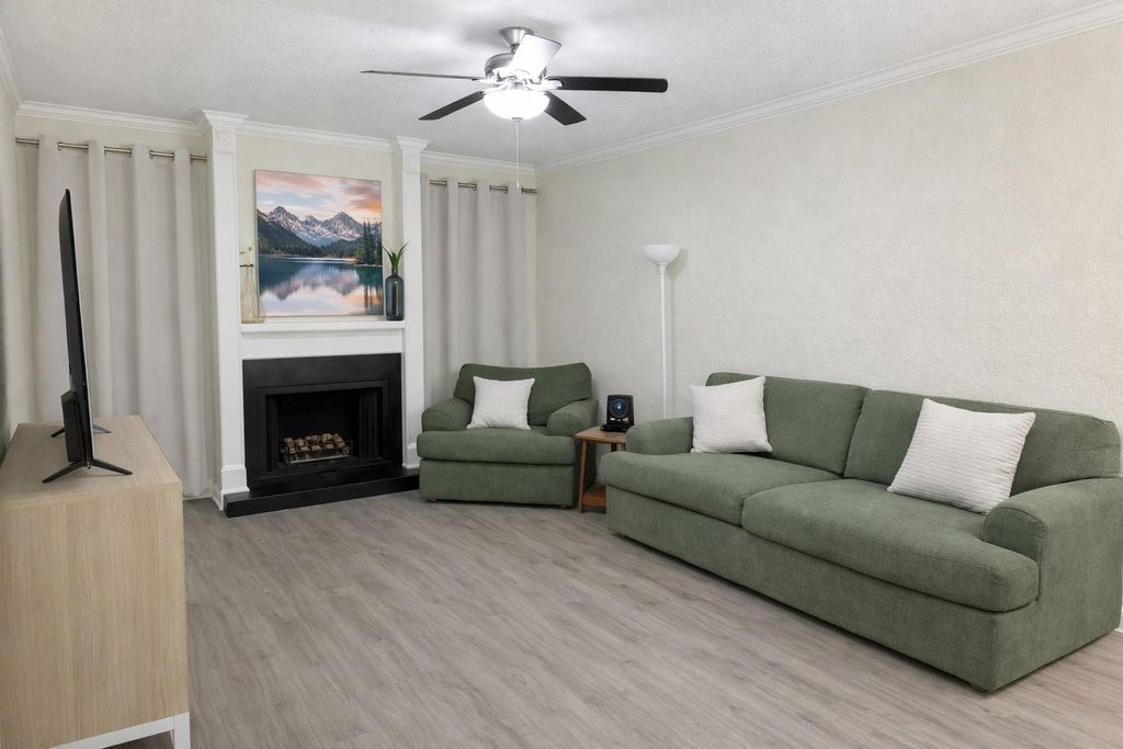 10049 Westpark Drive 111, Houston, TX 77042