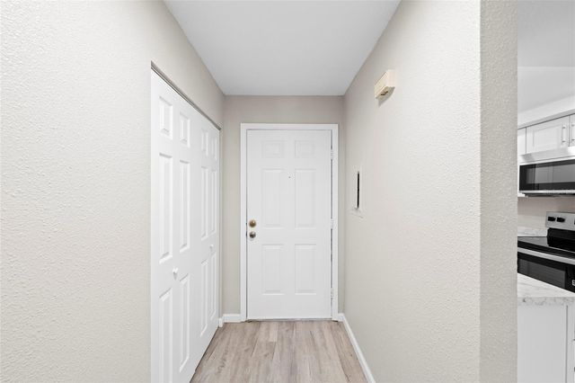 7217 CLOISTER DRIVE 203, Sarasota, FL 34231