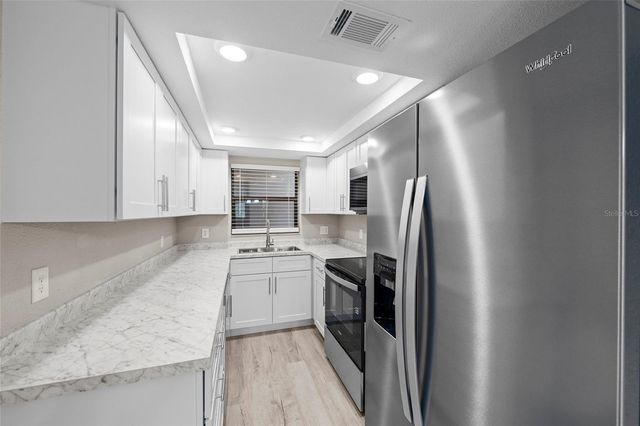 7217 CLOISTER DRIVE 203, Sarasota, FL 34231