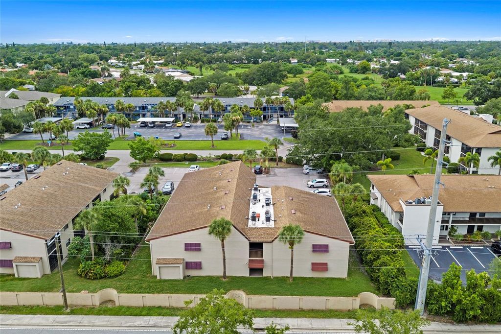 7217 CLOISTER DRIVE 203, Sarasota, FL 34231