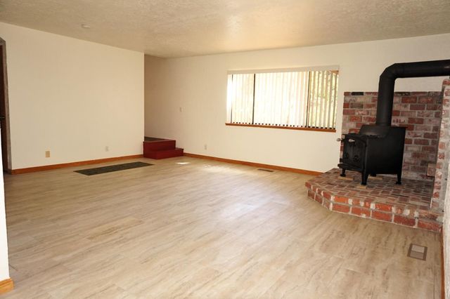 19314 Ponderosa Dr, Pioneer, CA 95666