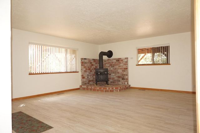 19314 Ponderosa Dr, Pioneer, CA 95666