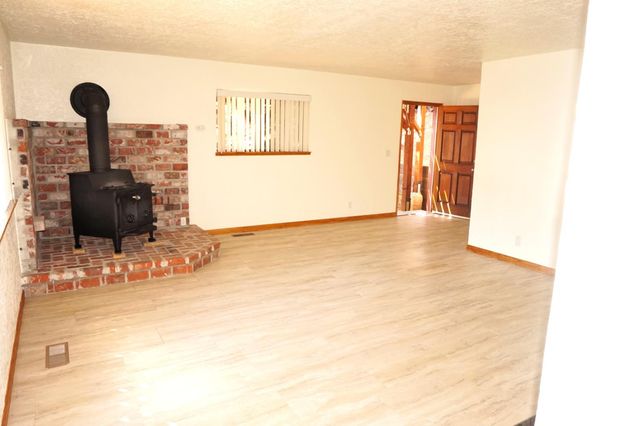 19314 Ponderosa Dr, Pioneer, CA 95666