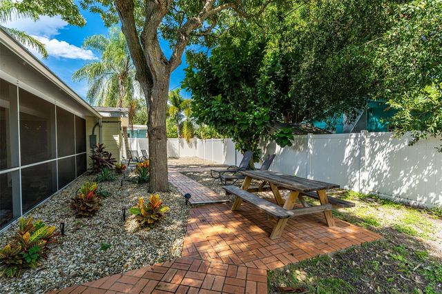 2363 MILFORD CIRCLE, Sarasota, FL 34239