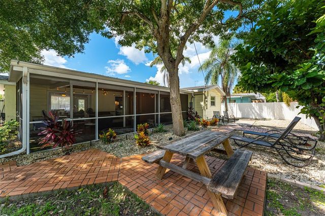 2363 MILFORD CIRCLE, Sarasota, FL 34239