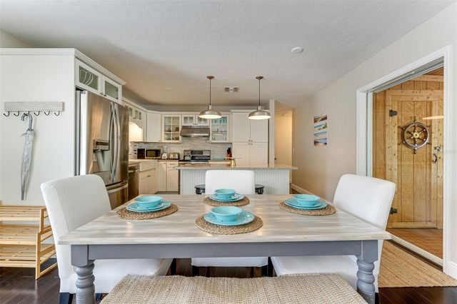 2363 MILFORD CIRCLE, Sarasota, FL 34239