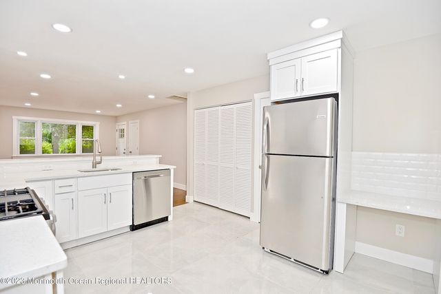 57 Golden Glow Circus, Toms River, NJ 08755