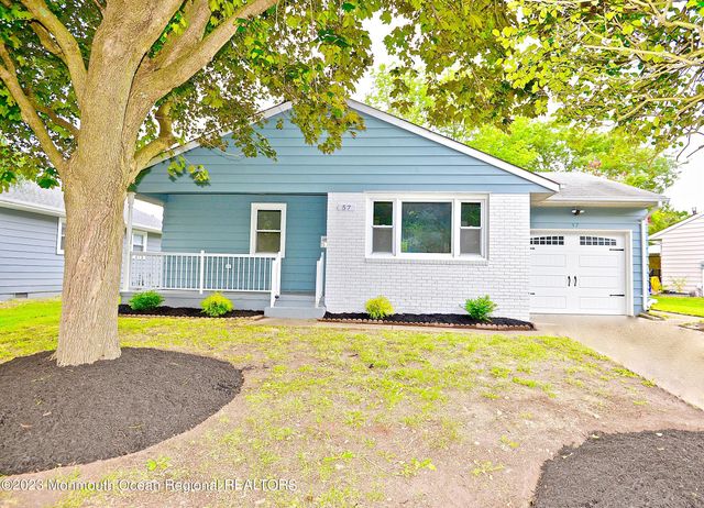 57 Golden Glow Circus, Toms River, NJ 08755