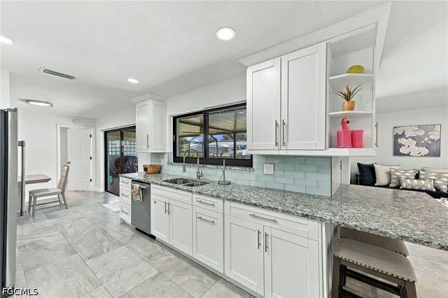 1928 SE 15th TER, Cape Coral, FL 33990