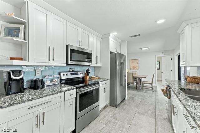 1928 SE 15th TER, Cape Coral, FL 33990