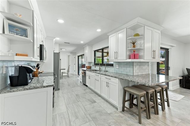 1928 SE 15th TER, Cape Coral, FL 33990