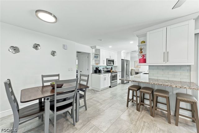 1928 SE 15th TER, Cape Coral, FL 33990