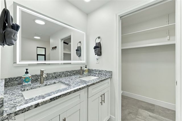 1928 SE 15th TER, Cape Coral, FL 33990
