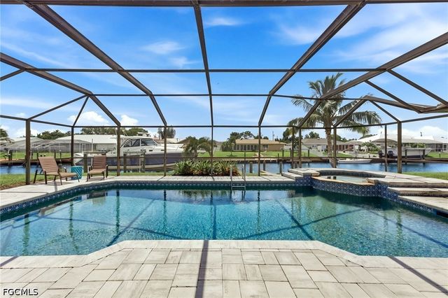 1928 SE 15th TER, Cape Coral, FL 33990