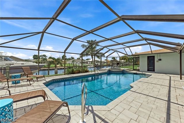 1928 SE 15th TER, Cape Coral, FL 33990