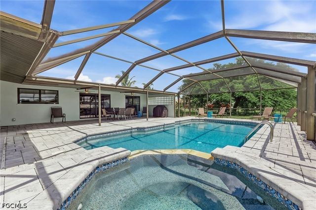 1928 SE 15th TER, Cape Coral, FL 33990