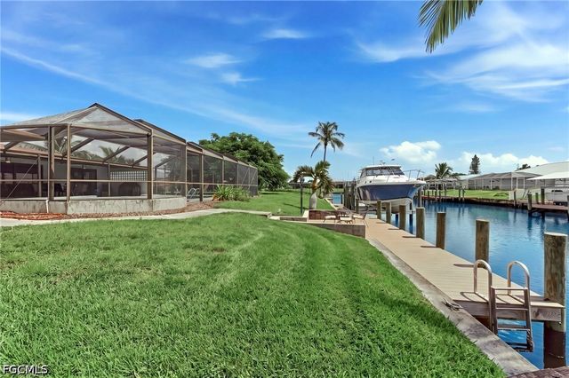 1928 SE 15th TER, Cape Coral, FL 33990