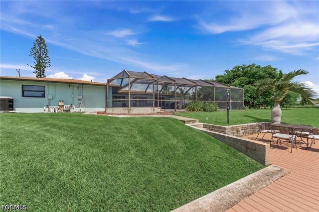 1928 SE 15th TER, Cape Coral, FL 33990