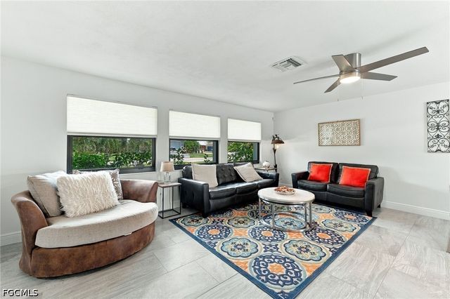 1928 SE 15th TER, Cape Coral, FL 33990