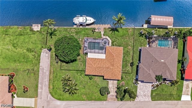 1928 SE 15th TER, Cape Coral, FL 33990