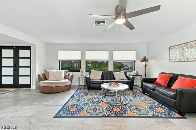 1928 SE 15th TER, Cape Coral, FL 33990