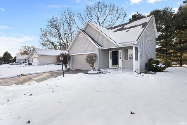 4435 Laurel Creek Drive, South Bend, IN 46628