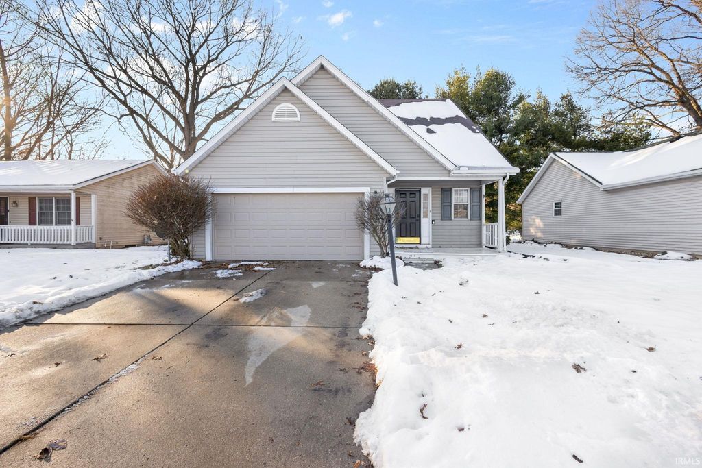 4435 Laurel Creek Drive, South Bend, IN 46628