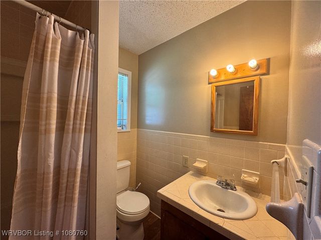 803 Wiggington, Wister, OK 74966
