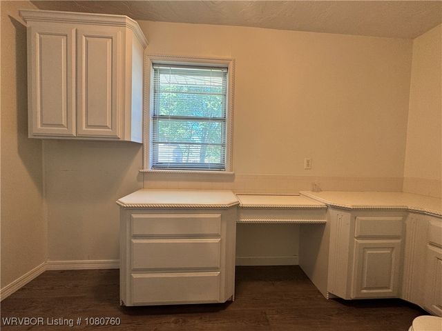 803 Wiggington, Wister, OK 74966