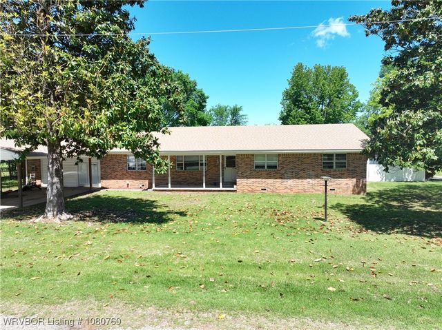 803 Wiggington, Wister, OK 74966