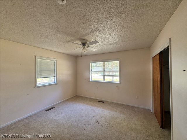 803 Wiggington, Wister, OK 74966