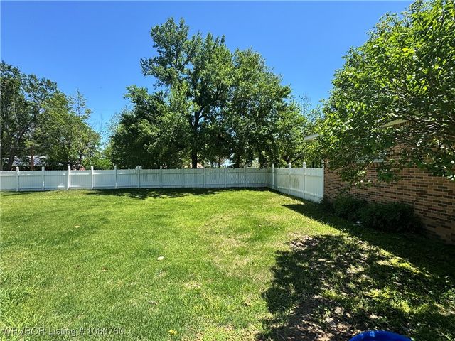 803 Wiggington, Wister, OK 74966