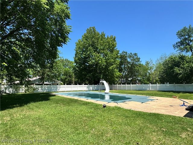 803 Wiggington, Wister, OK 74966