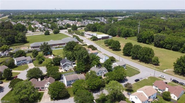 1805 Monet CT, Virginia Beach, VA 23453