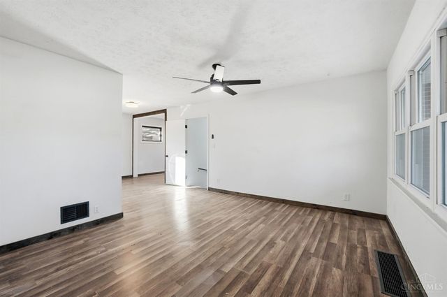 987 Carlisle Avenue, Hamilton, OH 45013