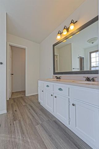 306 N Indian Meridian, Choctaw, OK 73020